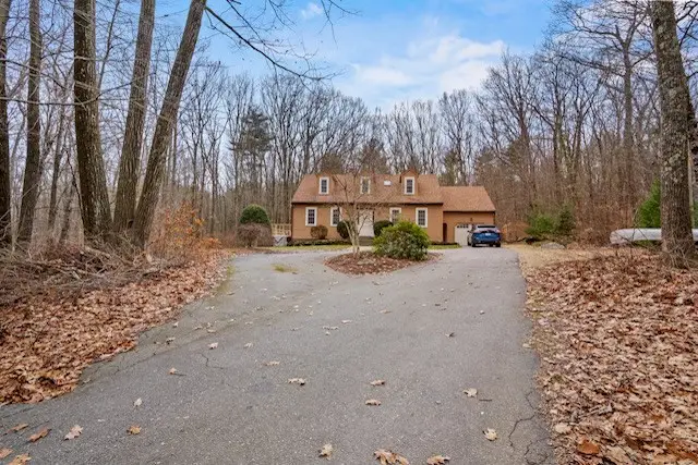 164 Oxford Rd, Charlton, MA 01507 - #2