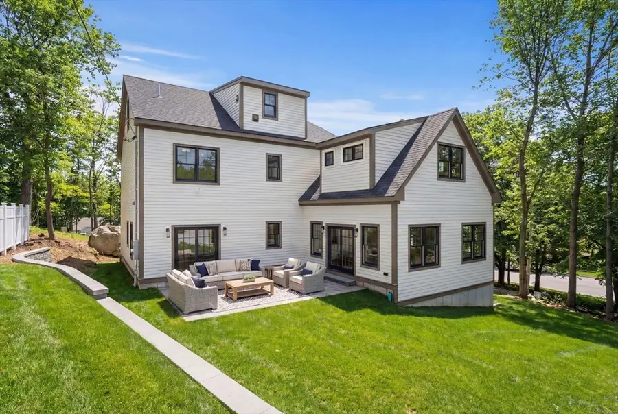 311 Beech Ave, Melrose, MA 02176 - #3