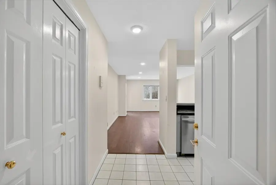 500 Colonial Dr #5, Ipswich, MA 01938 - #3