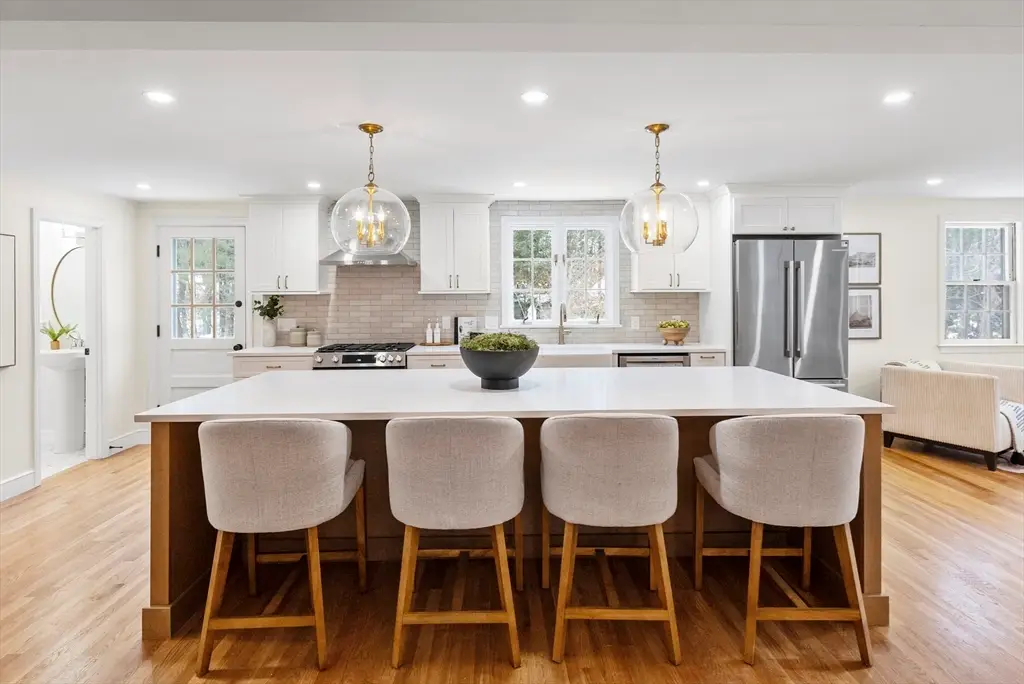 33 Oak Hill Rd, Wayland, MA 01778 - #1