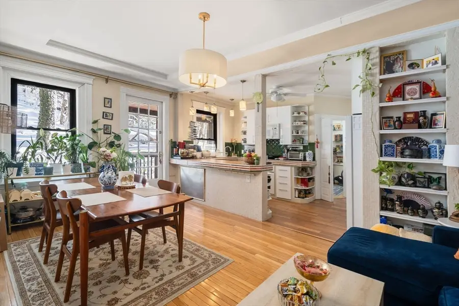 33 Westbourne Ter #4, Brookline, MA 02446 - #2