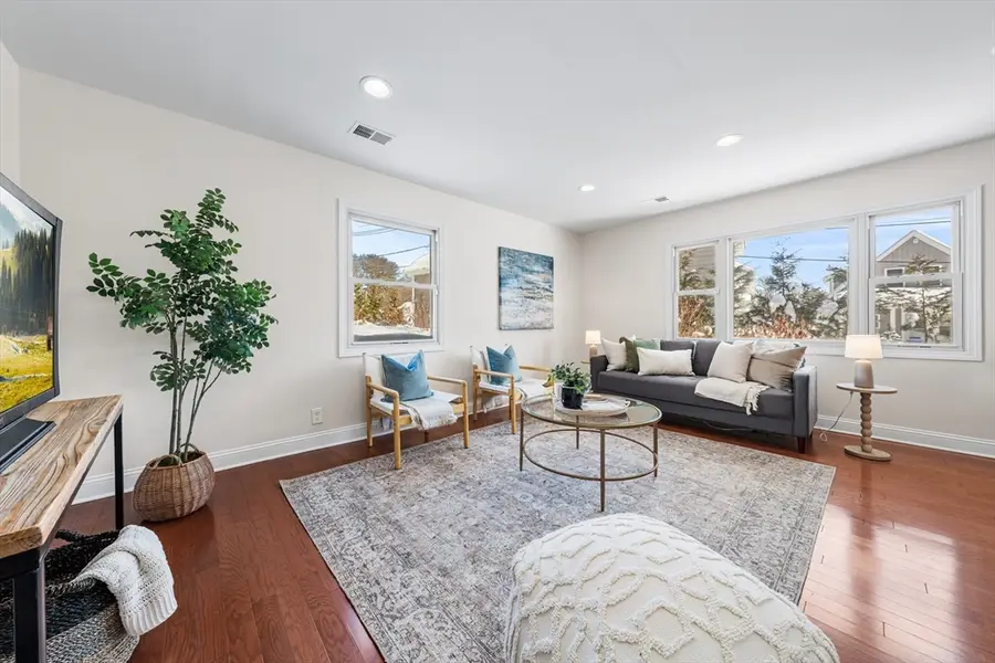 10 Mickelson Ln #10, Bedford, MA 01730 - #3