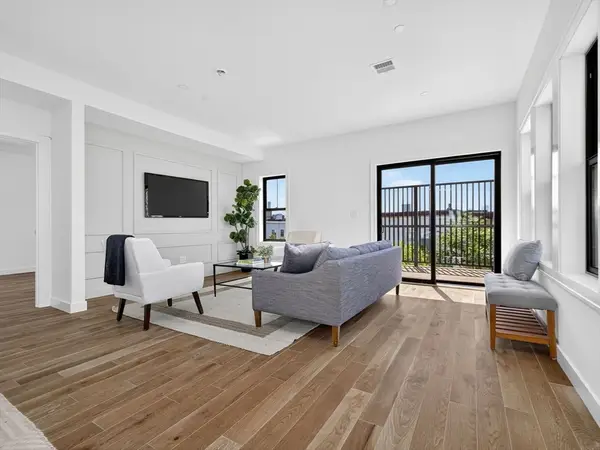 192 Washington Street #C, Somerville, MA 02143