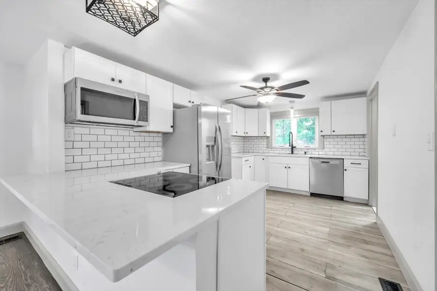 1962 Allen St, Springfield, MA 01118 - #3