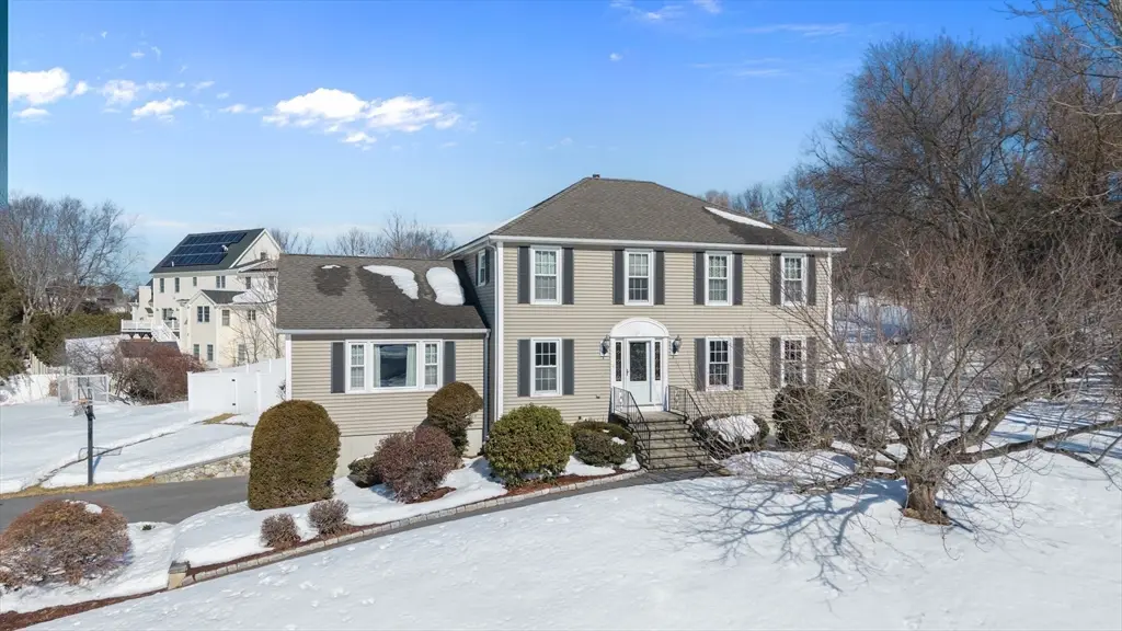 4 Thomas William Way, Chelmsford, MA 01824 - #1