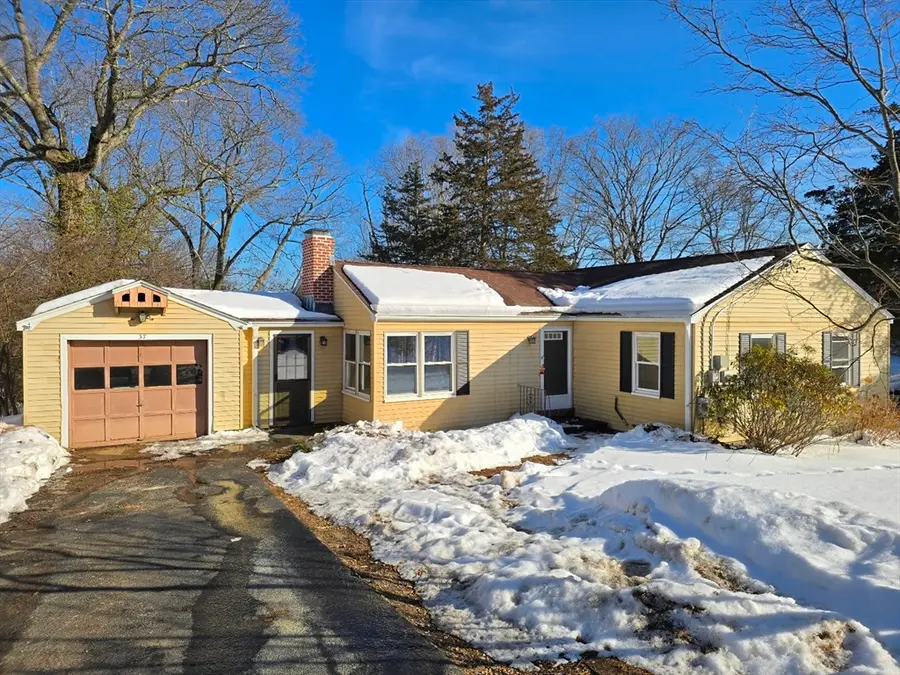 37 Riverview Dr, Ashland, MA 01721 - #2