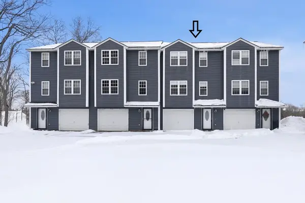 37 Mercury Ter #37, Haverhill, MA 01832