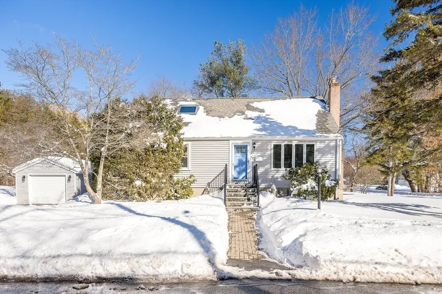 19 Pleasant St, North Reading, MA 01864 - #2