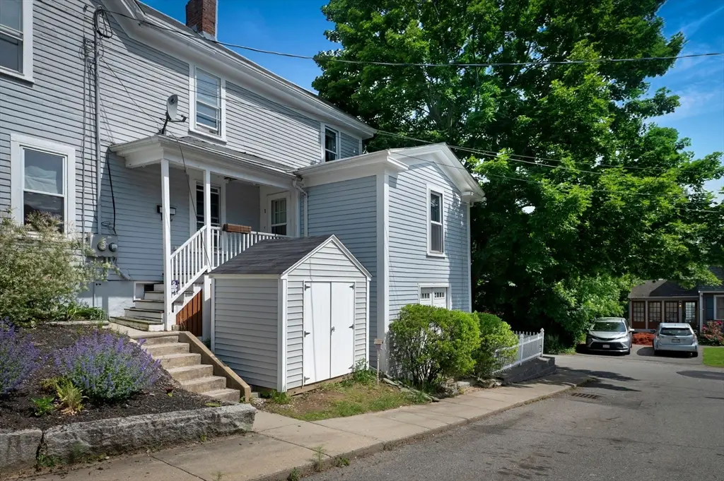 3 Tremont Ave #A, Amesbury, MA 01913 - #1