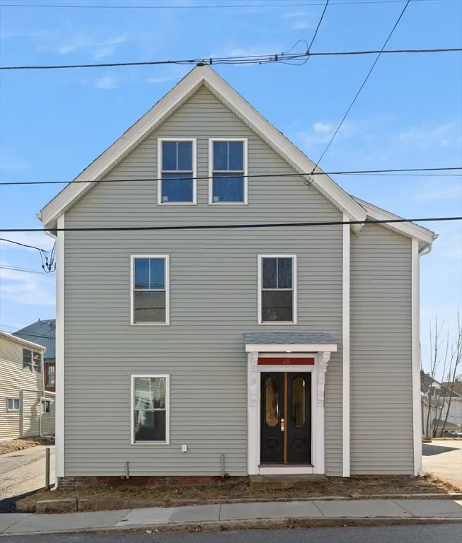 20 Beacon St, Gloucester, MA 01930 - #1