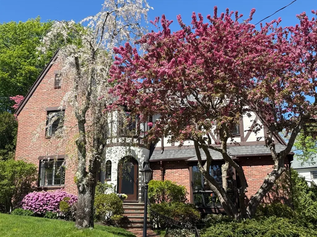 27 Stella Road, Belmont, MA 02478 - #1