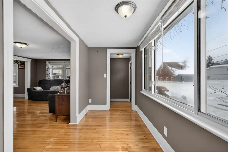 11 Havelock St, Malden, MA 02148 - #3