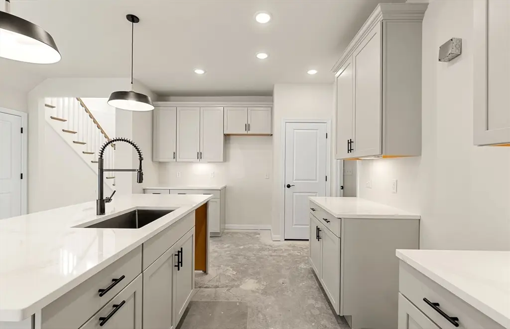 34 East Point Drive #3, Rumford, RI 02916 - #1