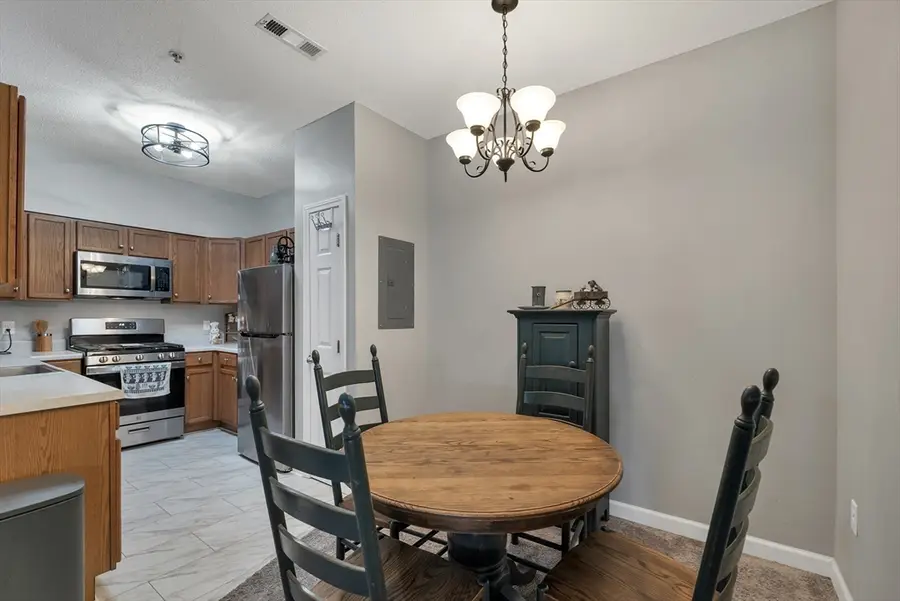 21 Hampshire Rd #111, Methuen, MA 01844 - #3