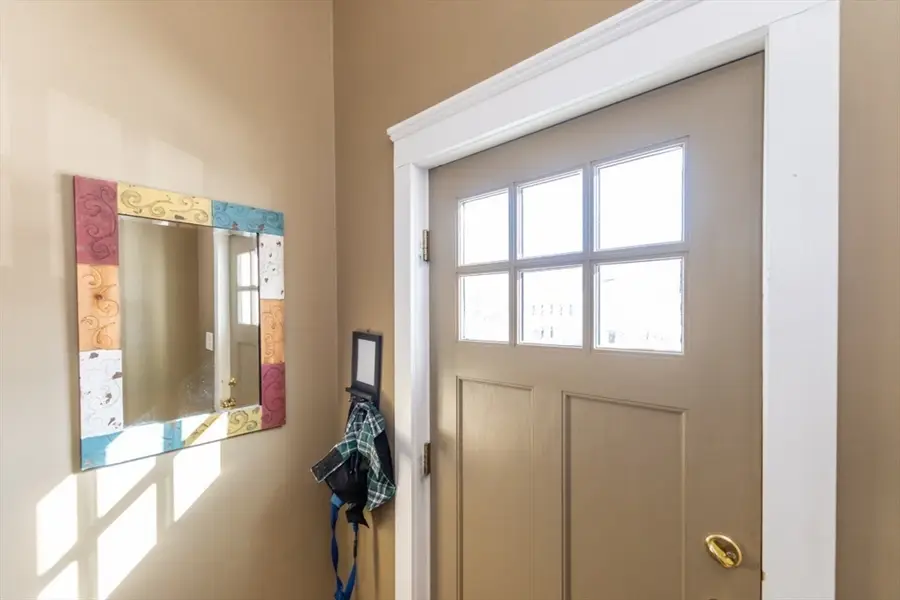 377 Rumonoski Dr, Northbridge, MA 01534 - #3