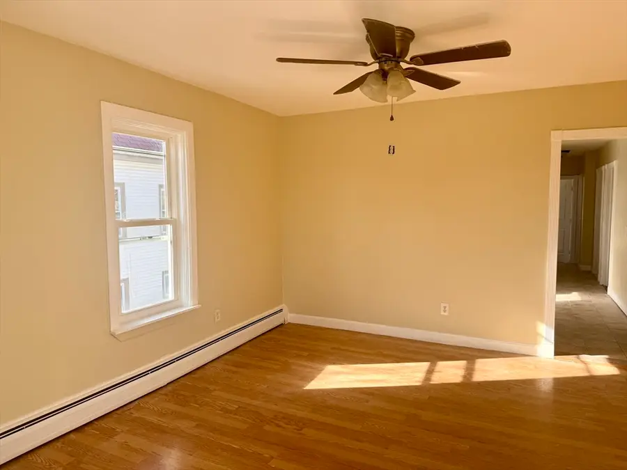 34 Cherry St, Brockton, MA 02301 - #3