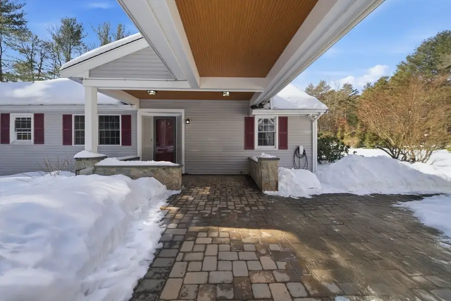 37 Orchard Ln, Wayland, MA 01778 - #3
