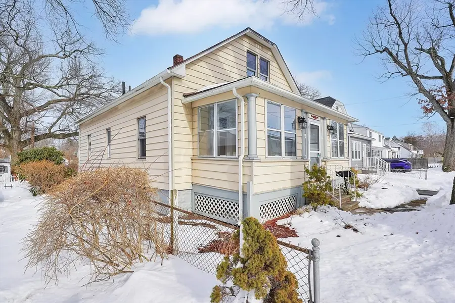 27 Parallel St, Springfield, MA 01104 - #3