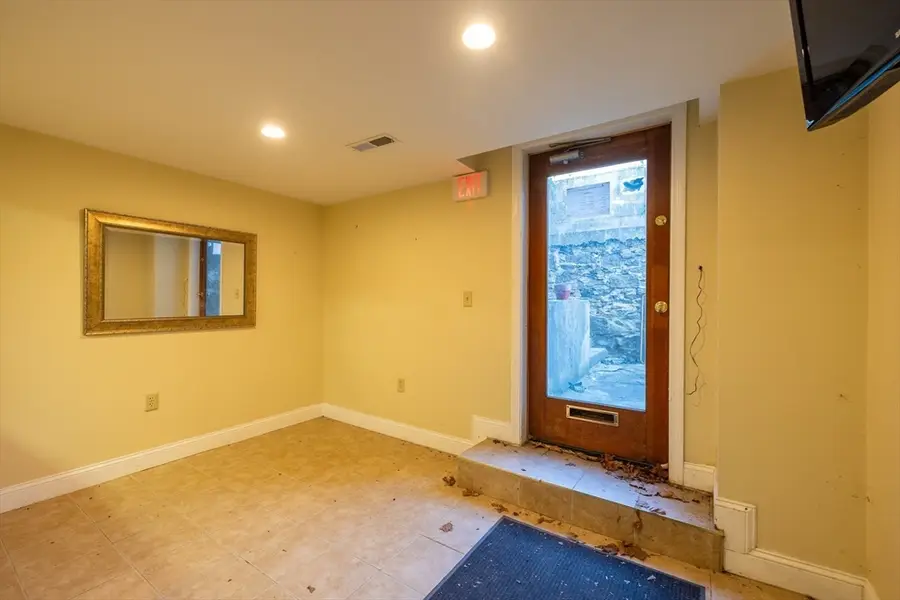 567 Talbot Ave #20, Boston, MA 02124 - #3