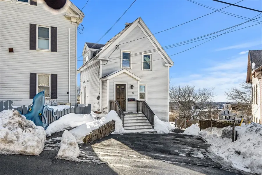 15 Mount Vernon St, Gloucester, MA 01930 - #2