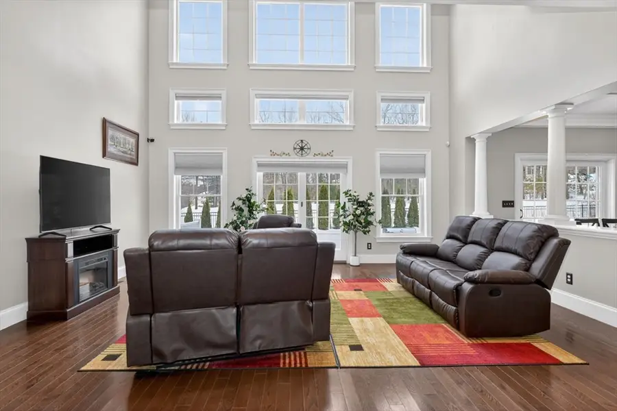 139 Oak Tr, Bolton, MA 01740 - #3