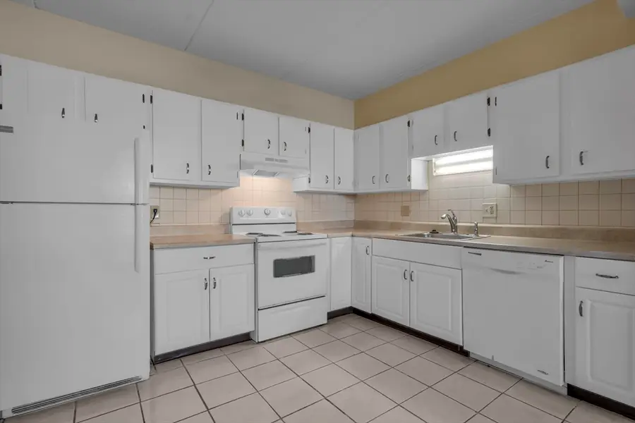 80 N. Warren Street #30, Woburn, MA 01801 - #3