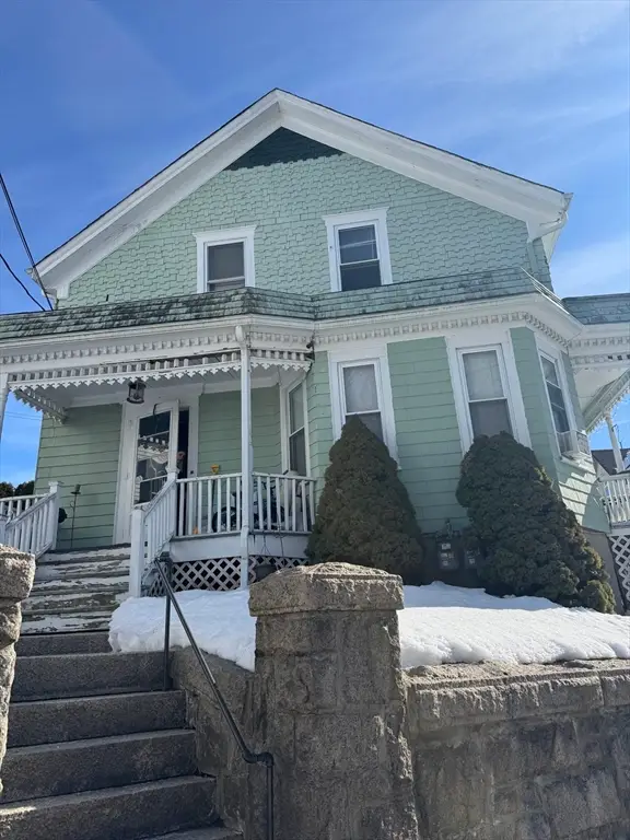 756 County St, Fall River, MA 02723
