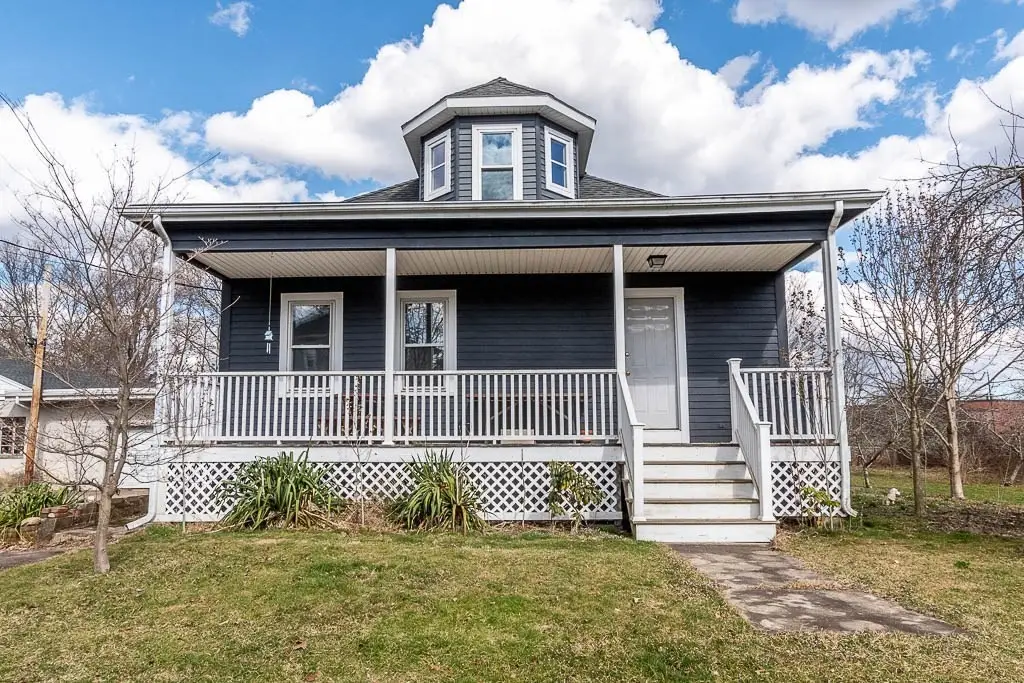 30 Sanger St, Bridgewater, MA 02324 - #1