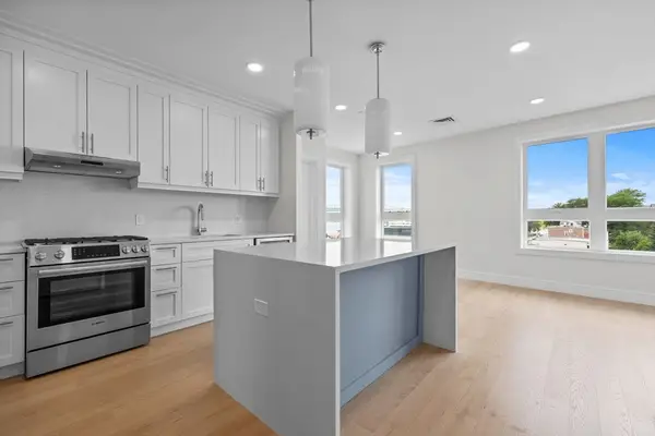 301 Border Street #601, Boston, MA 02128