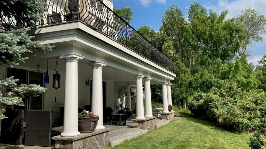 237 Storey Ave, Newburyport, MA 01950 - #3