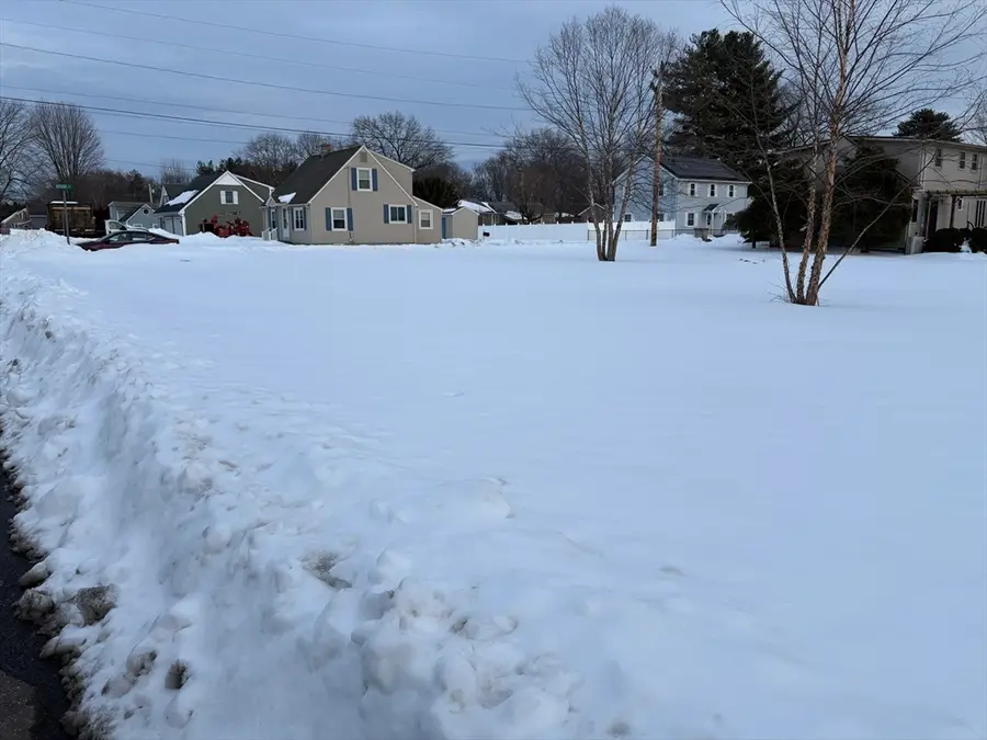 14 Arthur St, Ludlow, MA 01056 - #2