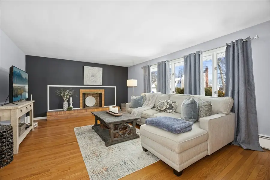 13 Dennis Circle, Northborough, MA 01532 - #3