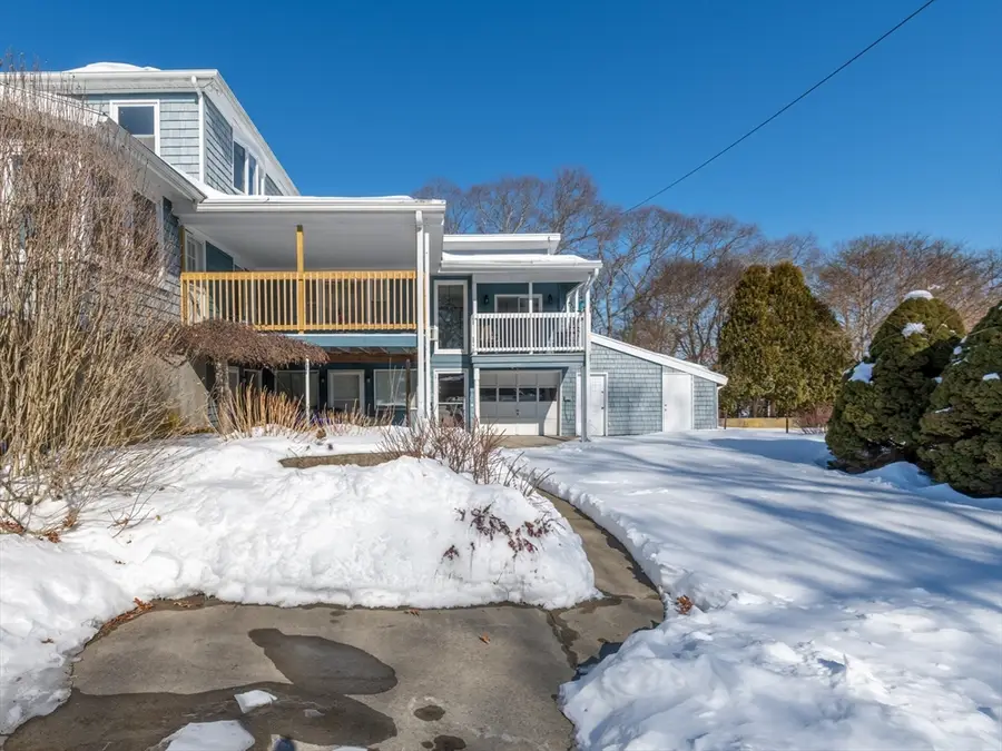 1082 Hancock St, Fall River, MA 02721 - #2