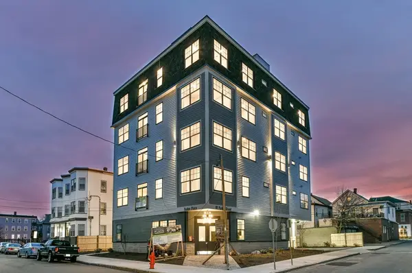 87 Parker St #402, Chelsea, MA 02150