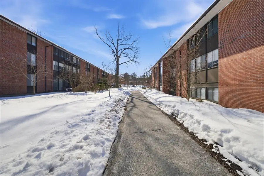 1 Longwood Dr #5, Andover, MA 01810 - #2