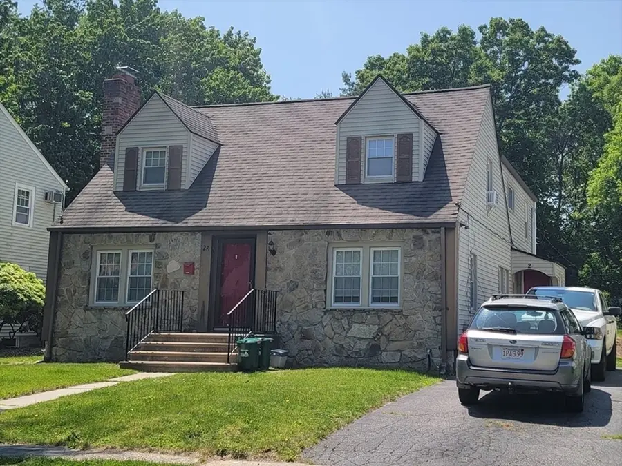 28 Walworth St, Worcester, MA 01602 - #2