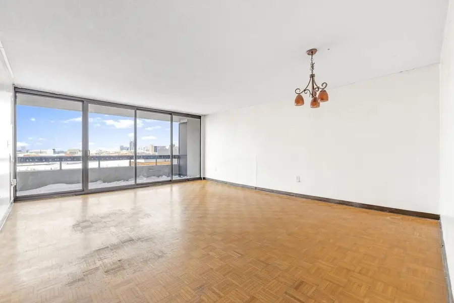 566 Commonwealth #1207, Boston, MA 02215 - #2