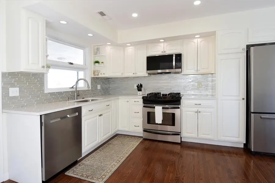 7 Erhardt Ter, Methuen, MA 01844 - #3