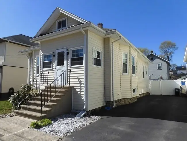 13 Caswell Ave, Methuen, MA 01844 - #2