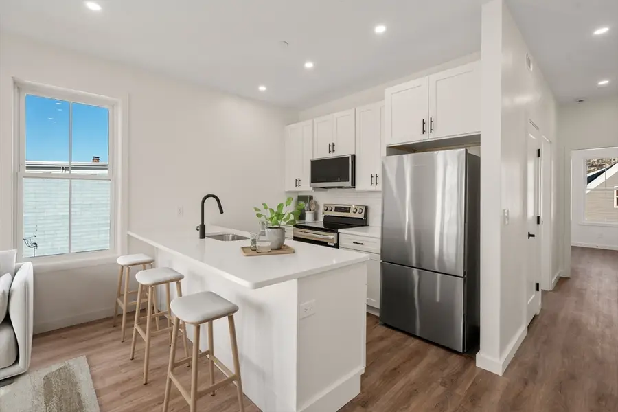 43-45 Blossom St #4, Chelsea, MA 02150 - #2