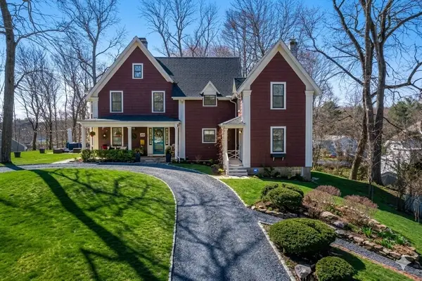 40 Kimlo Rd, Wellesley, MA 02481