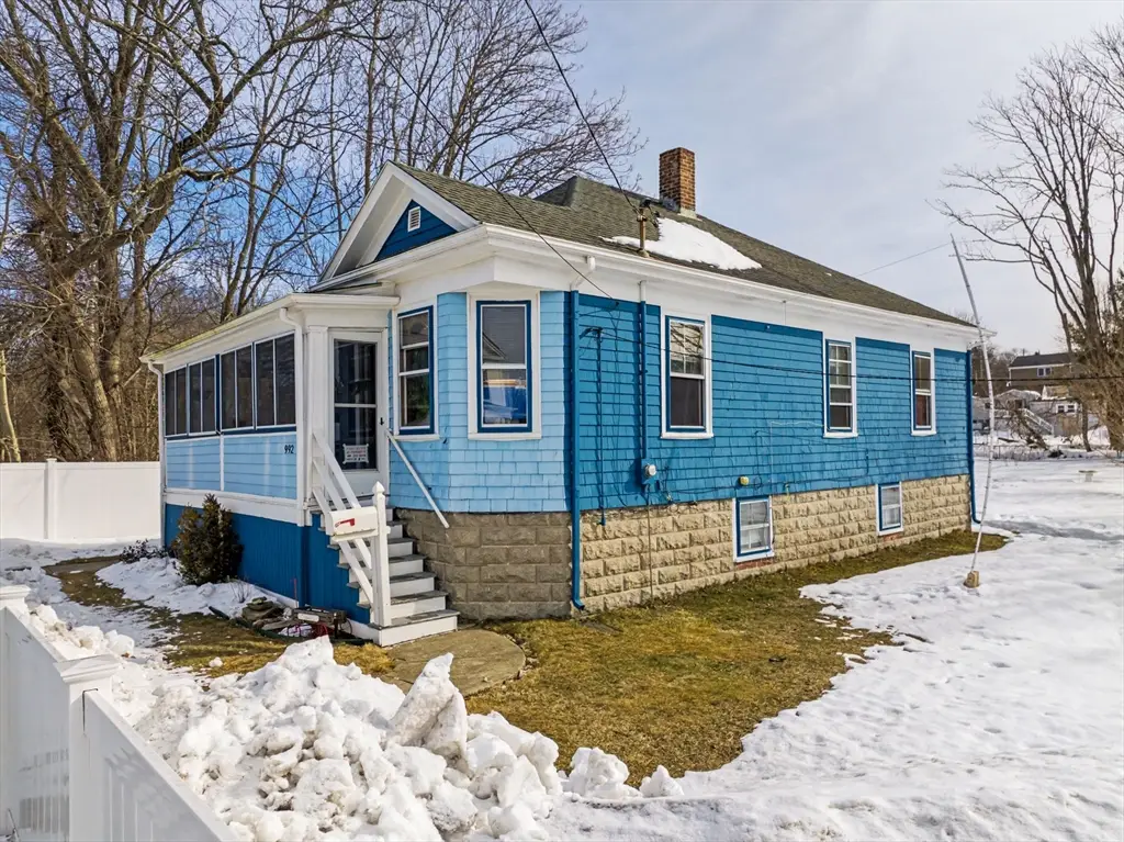 992 Lees River Ave, Somerset, MA 02726 - #1