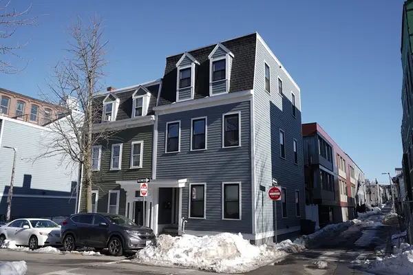 365 E St, Boston, MA 02127