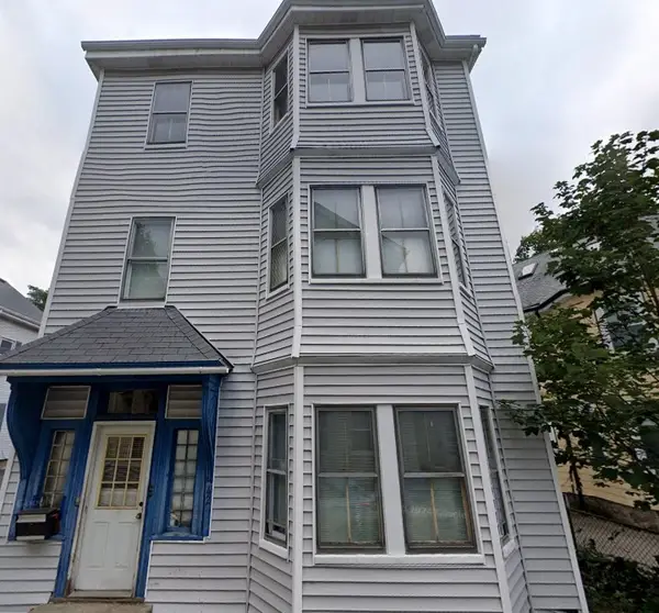 42 Prince St, Brookline, MA 02445