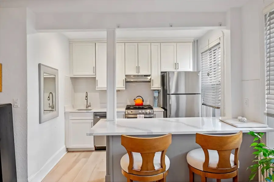 4 Phillips #3, Boston, MA 02114 - #2