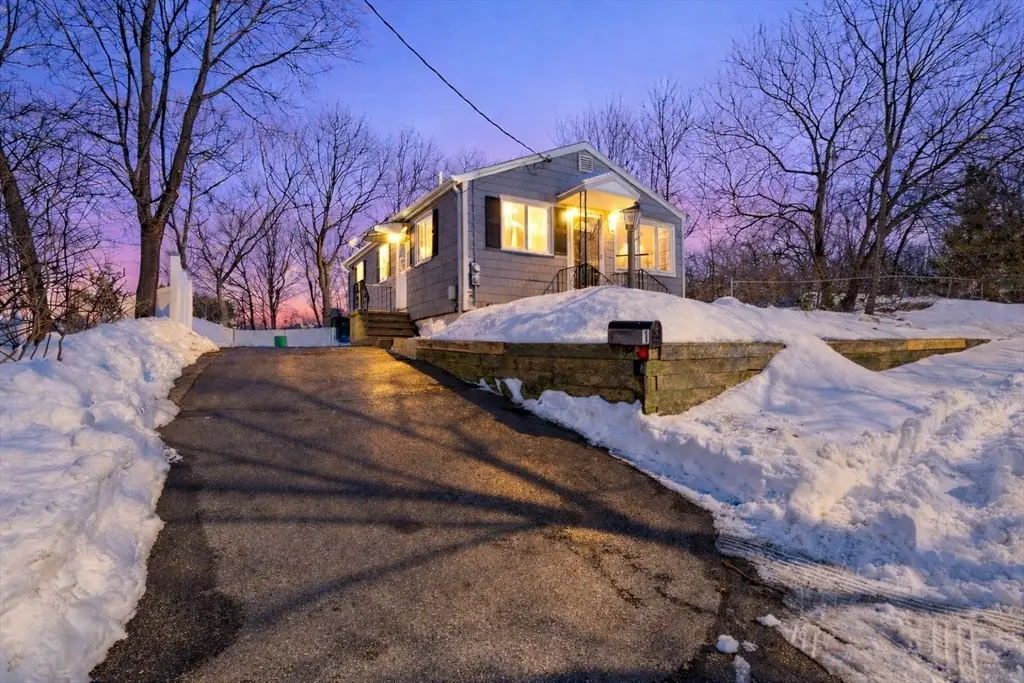 1 Hillcrest Ave, Lynn, MA 01904 - #1