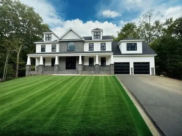 12 Beechwood Dr, Cranston, RI 02921 - #2