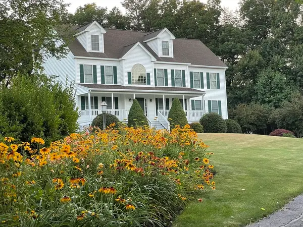 367 Mulpus Rd, Lunenburg, MA 01462