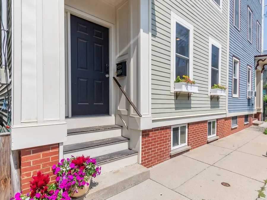 13 Russell St #1, Boston, MA 02129 - #2