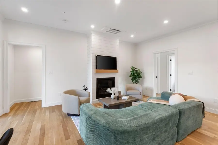 27 Shepard St #3, Boston, MA 02135 - #3